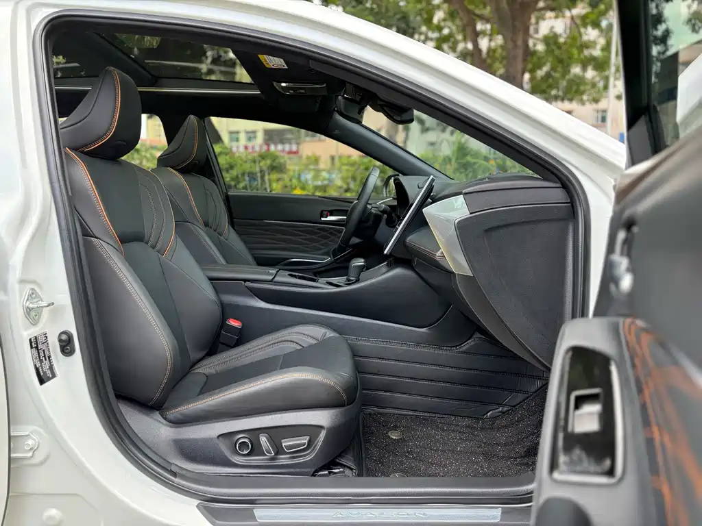 Toyota Avalon — миниатюра 11