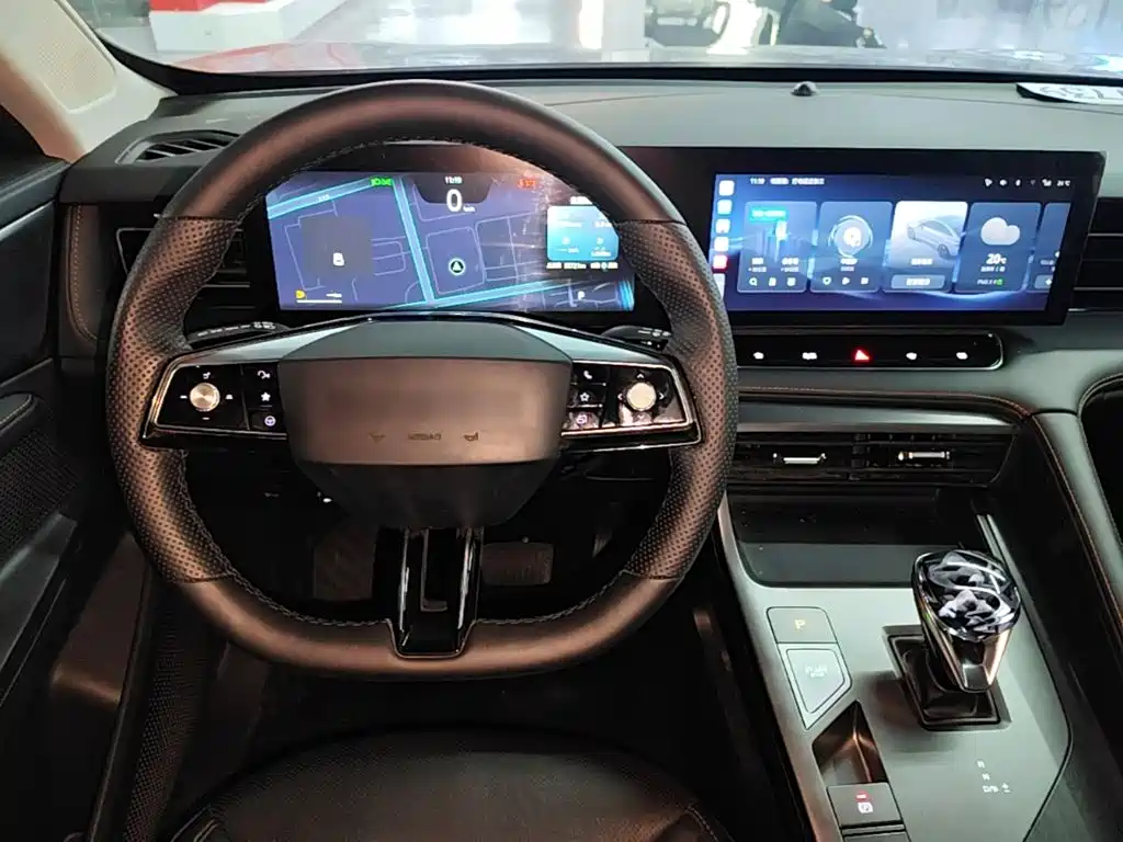 Roewe RX5 — миниатюра 11