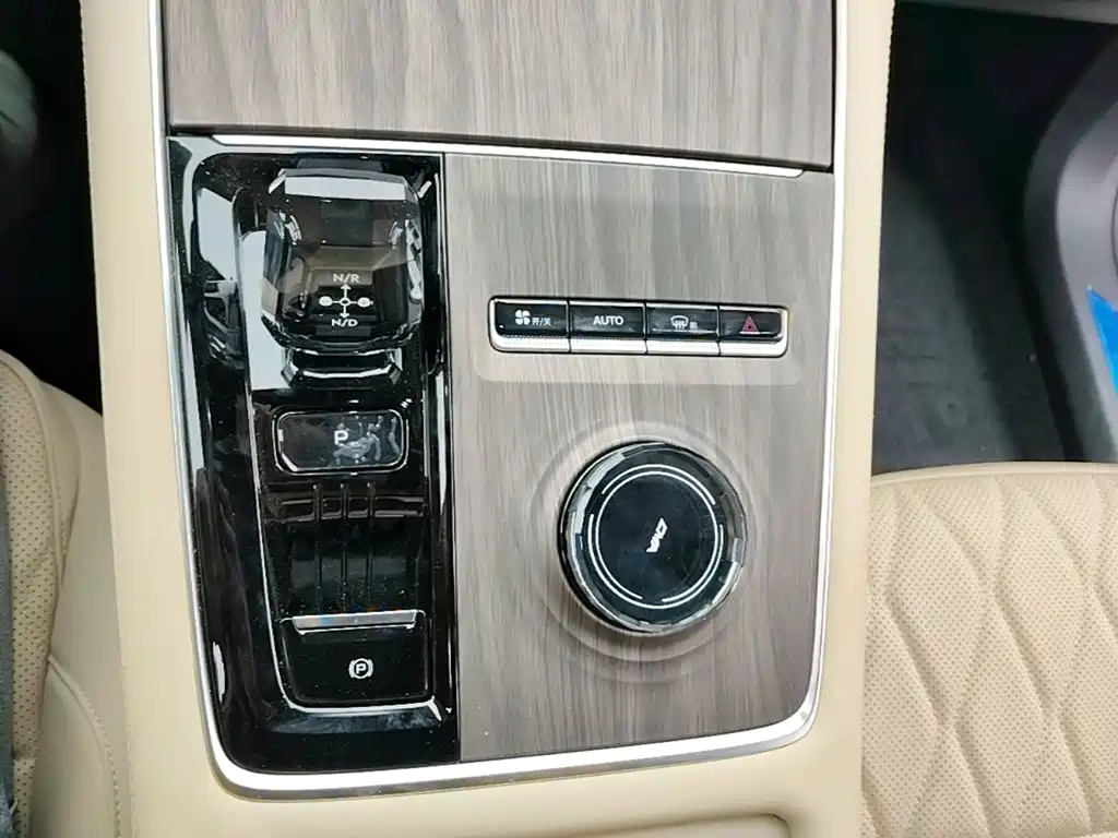 Geely Xingyue L — миниатюра 14