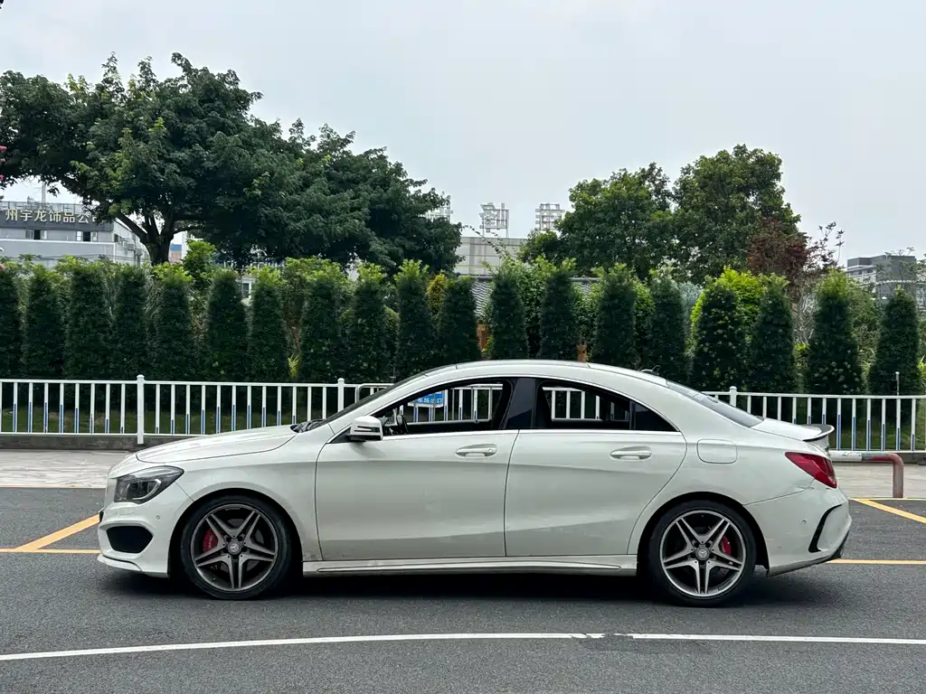 Mercedes-Benz CLA 2015 CLA 220 4MATIC