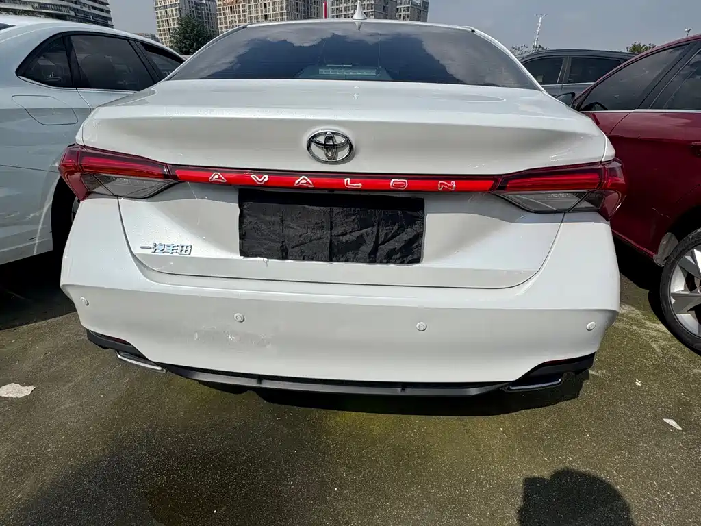 Toyota Avalon — миниатюра 15
