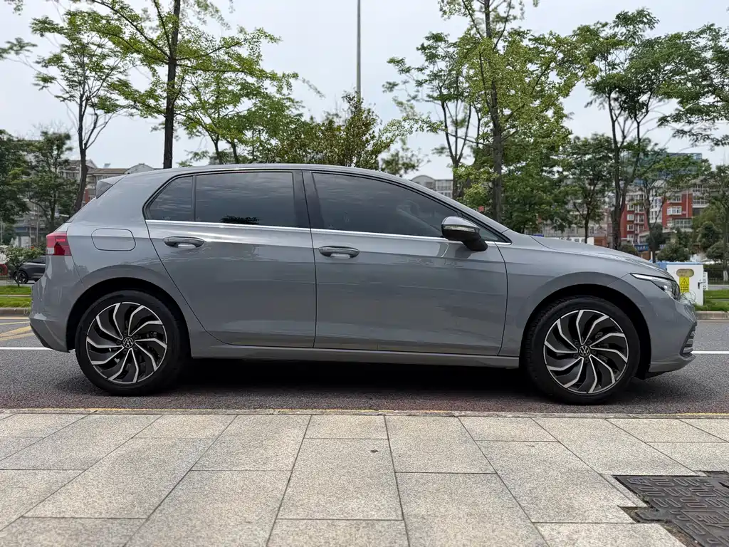 Volkswagen Golf — миниатюра 8