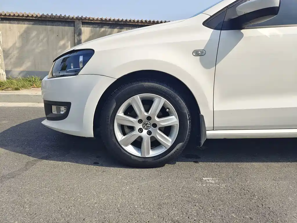 Volkswagen Polo — миниатюра 15