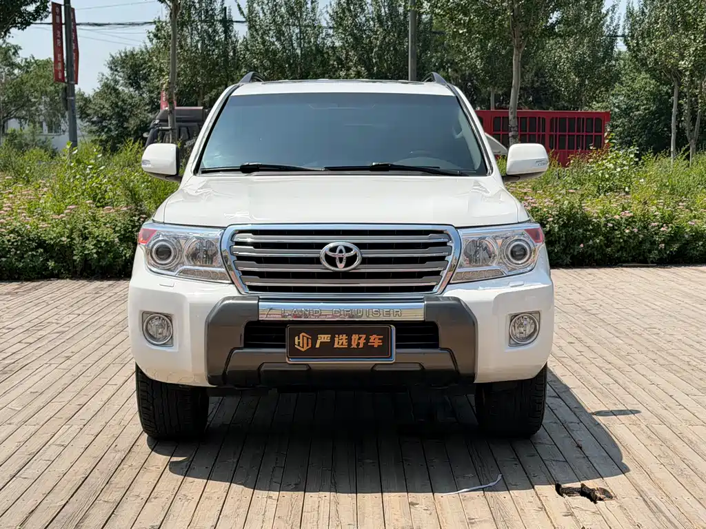 Toyota Land Cruiser 2012 4.0L AT VX