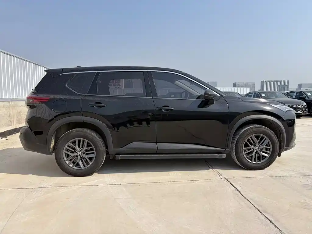 Nissan X-Trail — миниатюра 5