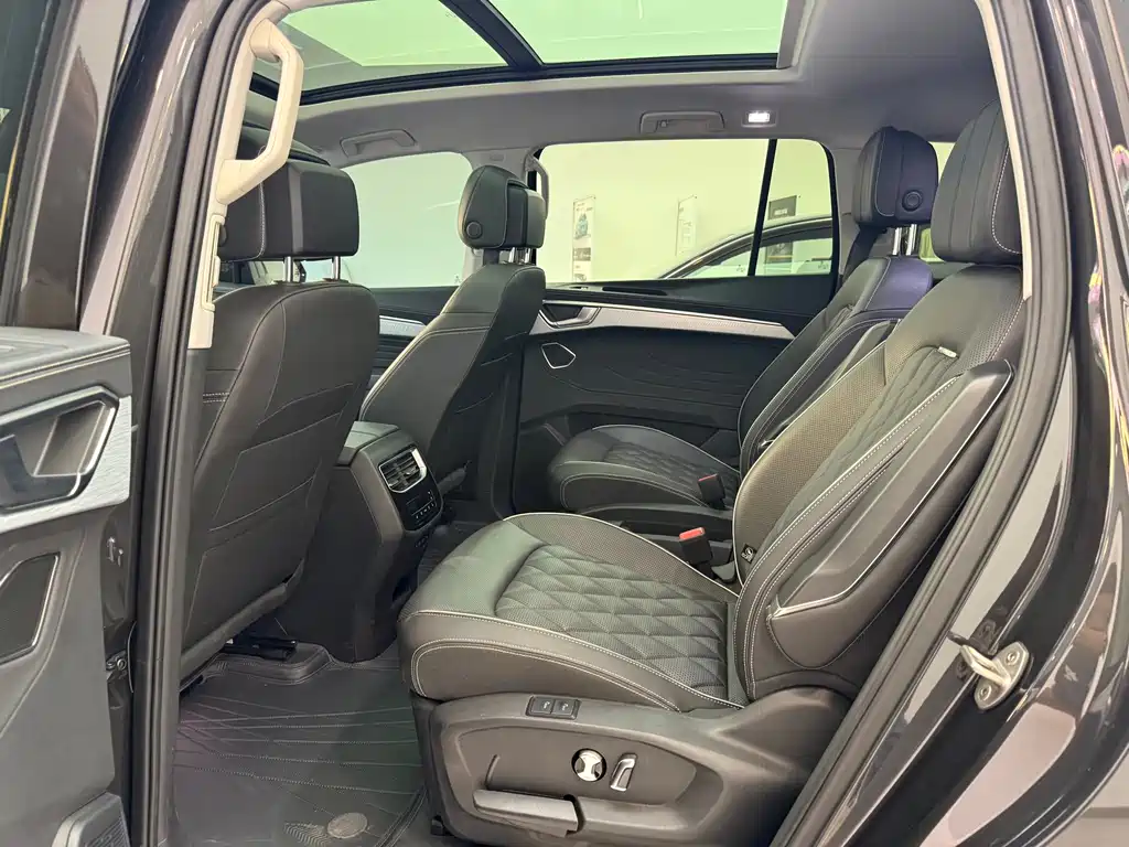 Volkswagen Talagon — миниатюра 6