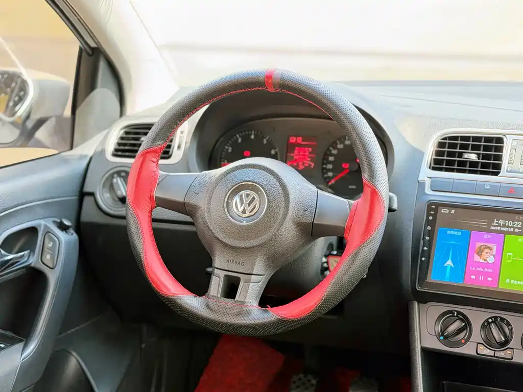 Volkswagen Polo — миниатюра 16
