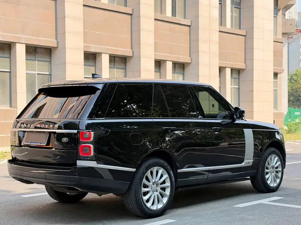 Land Rover Range Rover — миниатюра 9