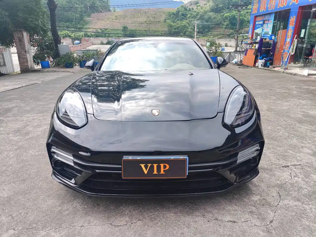 Porsche Panamera — миниатюра 2