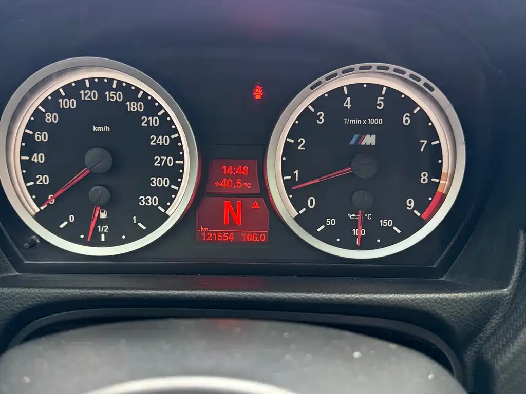 BMW M3 2010 M3 25