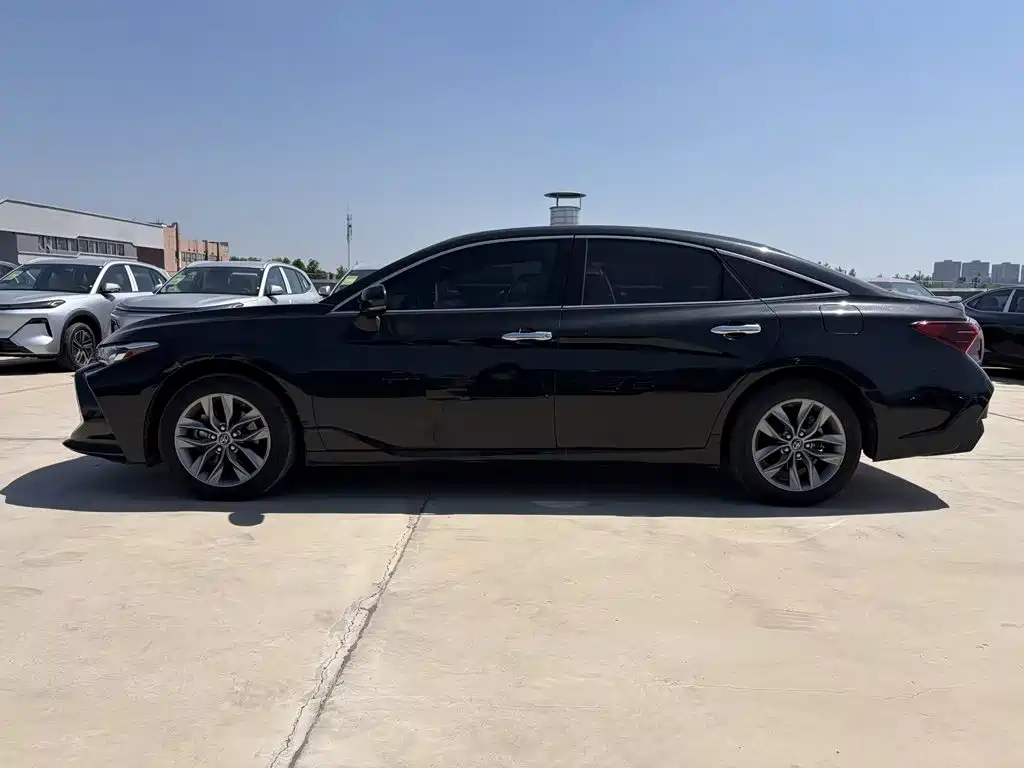 Toyota Avalon — миниатюра 4