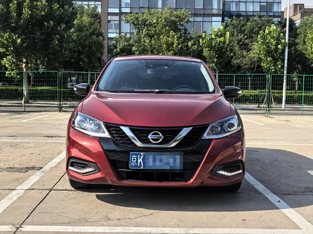 Nissan Tiida 1.6L CVT Smart Drive Edition, фото 2