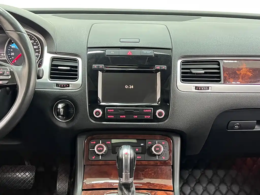 Volkswagen Touareg 3.0TSI Standard Config Type, фото 8