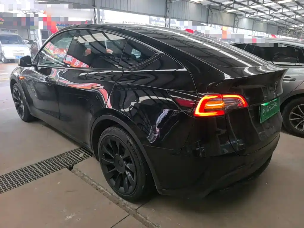 Tesla Model Y — фотографии объявления, Фото 6
