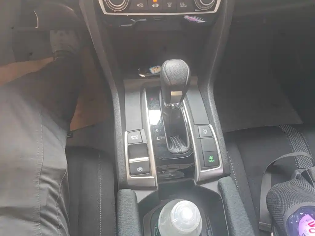 Honda Civic — миниатюра 14