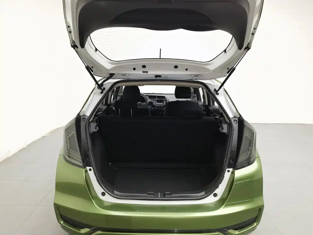 Honda Fit — миниатюра 16