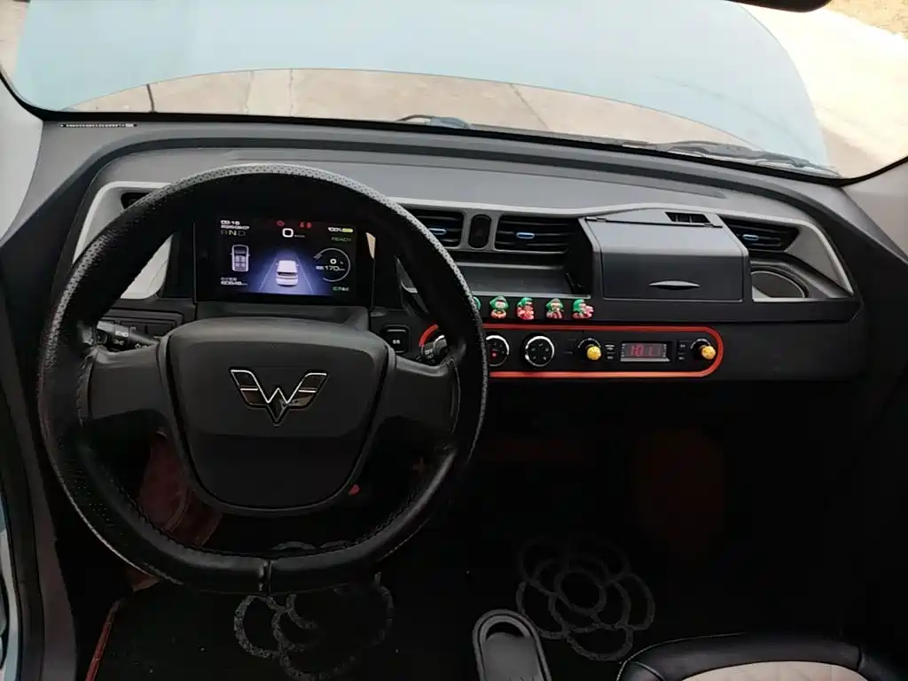 Wuling MINIEV — миниатюра 10
