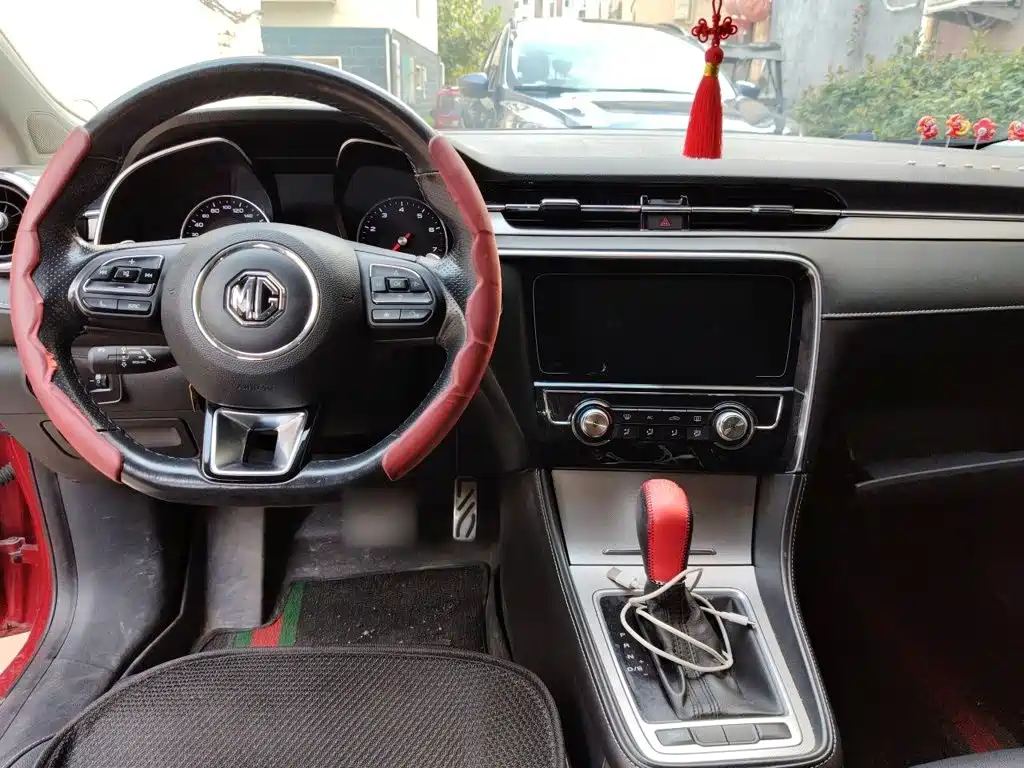MG MG6 — миниатюра 10