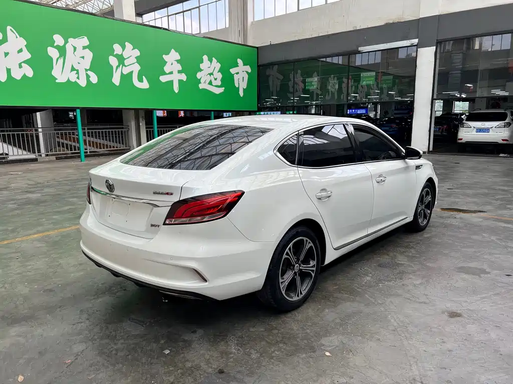 MG MG6 — миниатюра 8