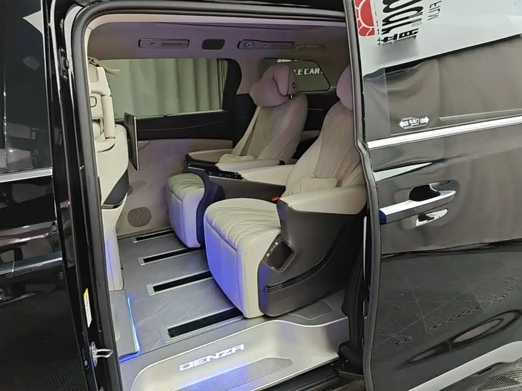Denza Denza D9 — миниатюра 17