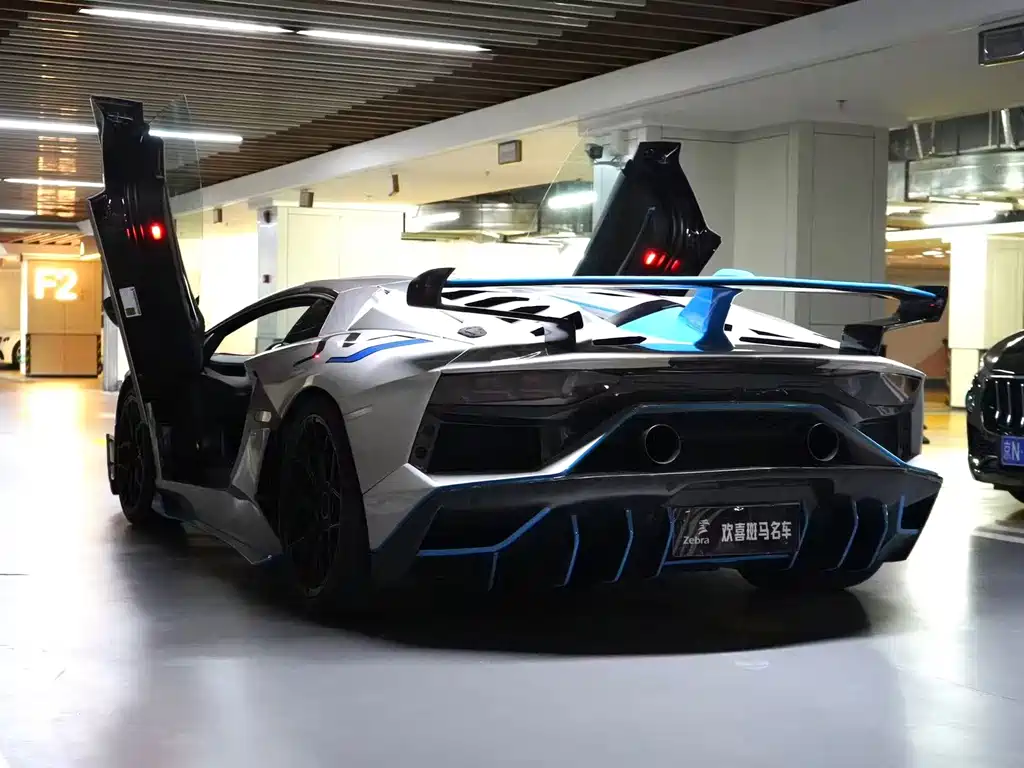 Lamborghini Aventador 2011 LP 700-4