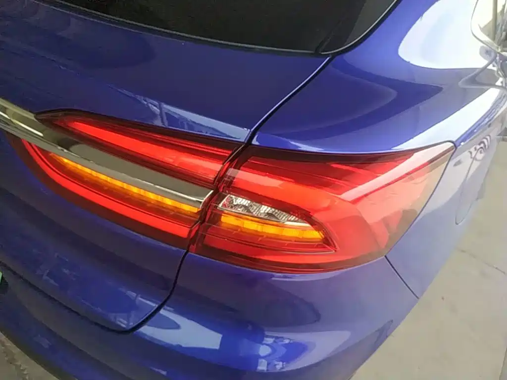 Roewe MARVEL X — миниатюра 8