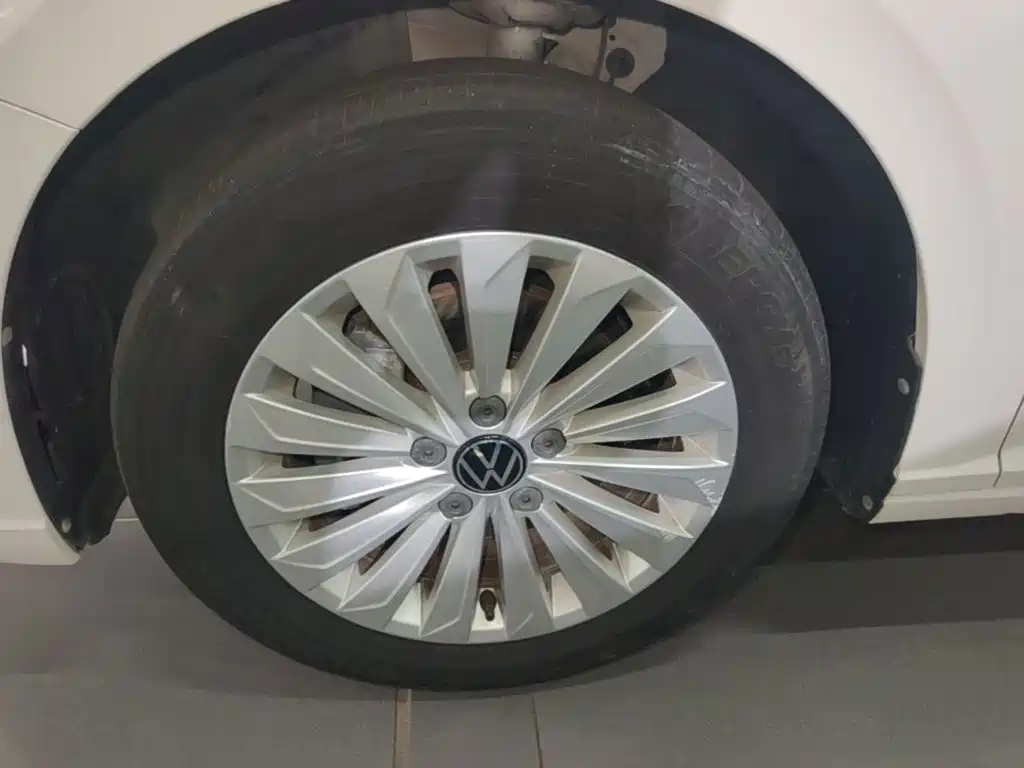 Volkswagen Lavida — миниатюра 23