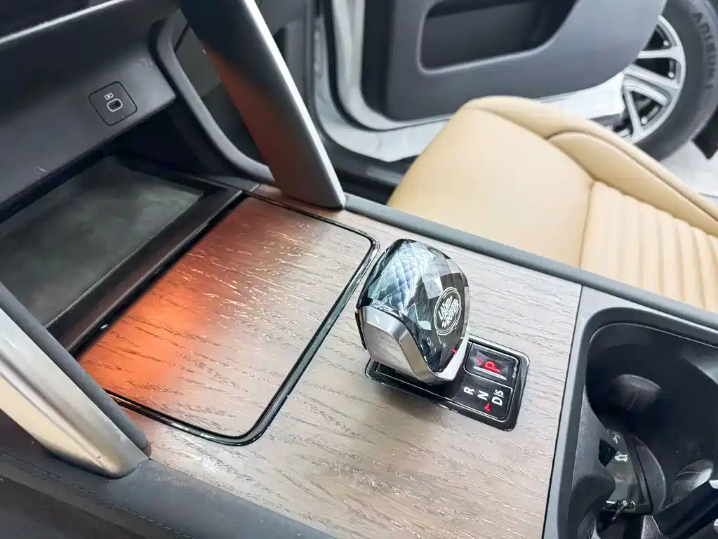 Land Rover Discovery Sport — миниатюра 15