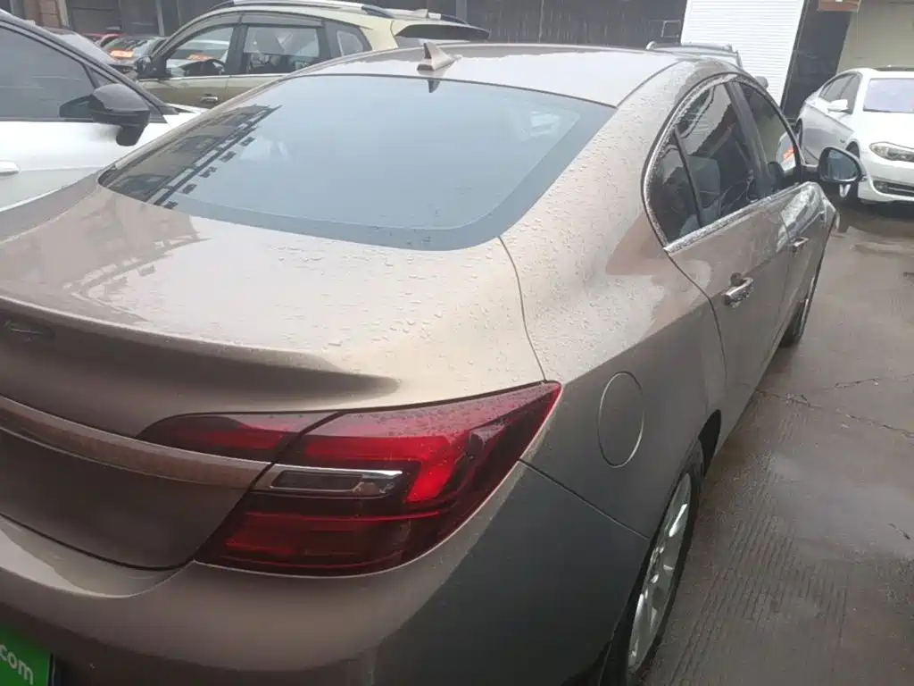 Buick Regal — миниатюра 7