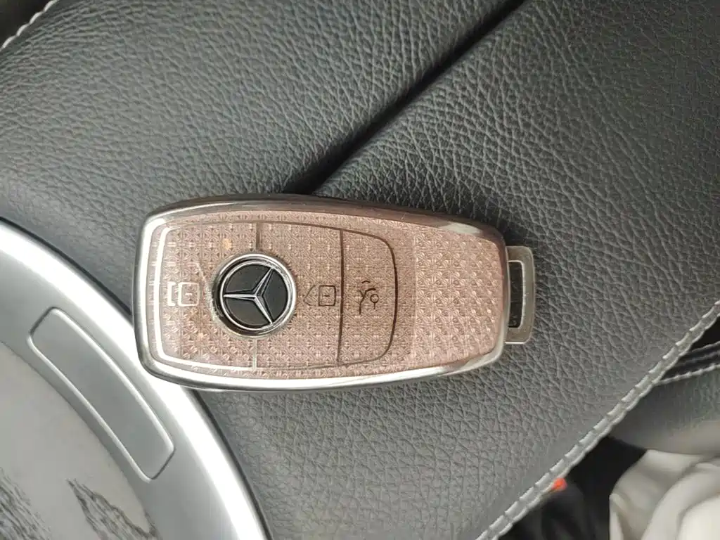Mercedes-Benz C-Class — миниатюра 9