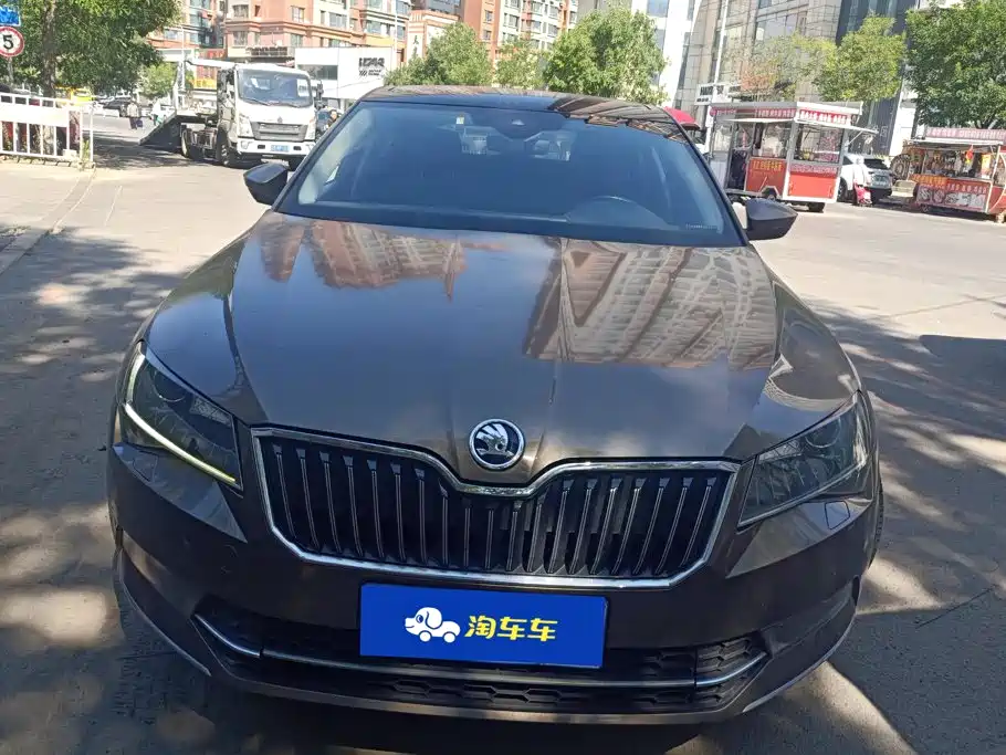 Skoda Superb — миниатюра 2