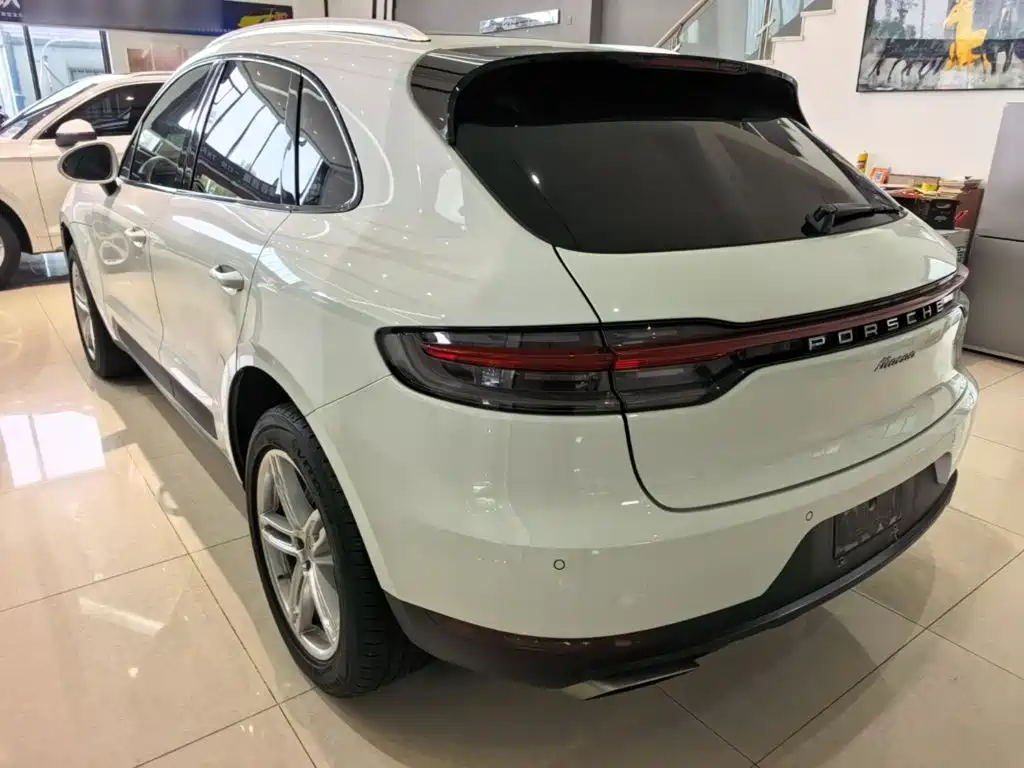 Porsche Macan — миниатюра 5