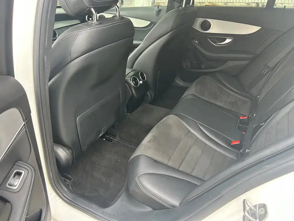 Mercedes-Benz C-Class — миниатюра 10