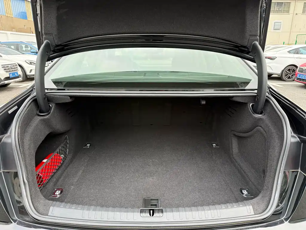 Audi A6L — миниатюра 23