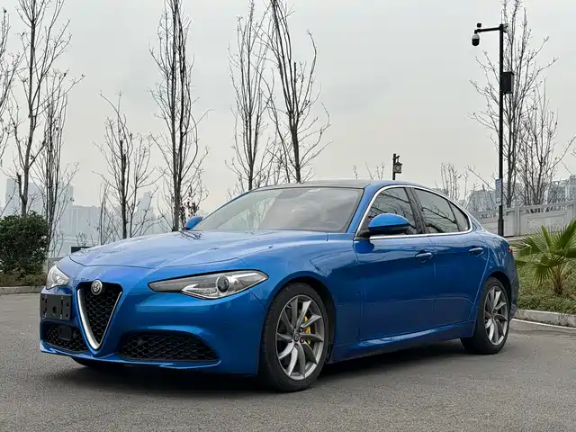 alfa-romeo giulia