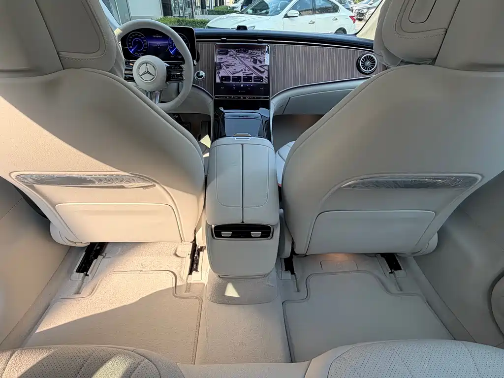 Mercedes-Benz EQE 2025 500 4MATIC Luxury