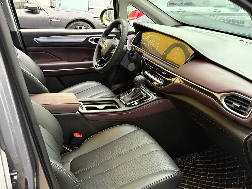 GAC Motor Trumpchi M6 — миниатюра 7