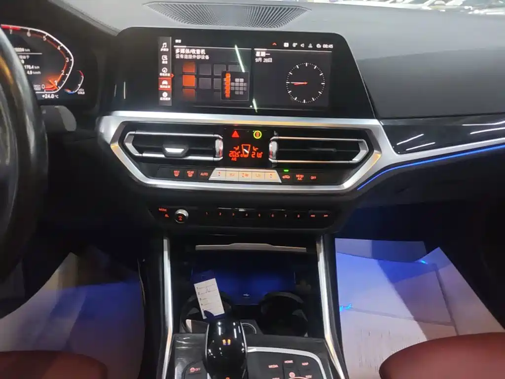 BMW 3 Series — миниатюра 13