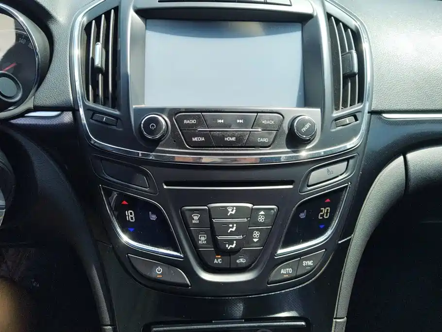 Buick Regal — миниатюра 13
