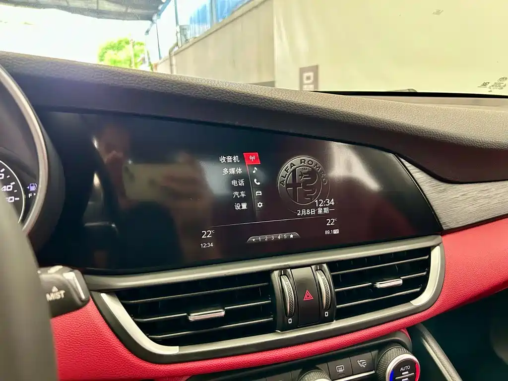 Alfa Romeo Giulia — миниатюра 10