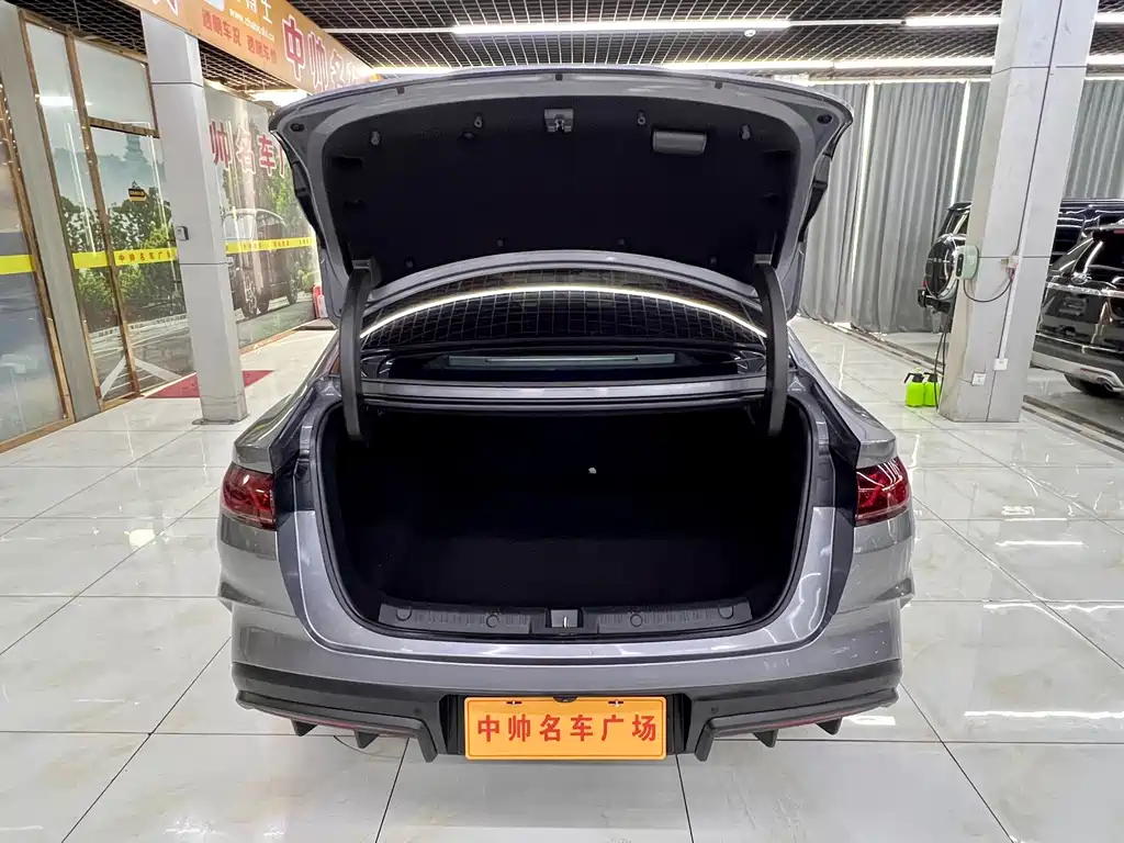 BYD Qin L — миниатюра 8