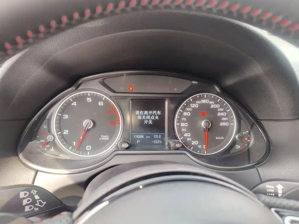 Audi Q5 (Import) — миниатюра 8