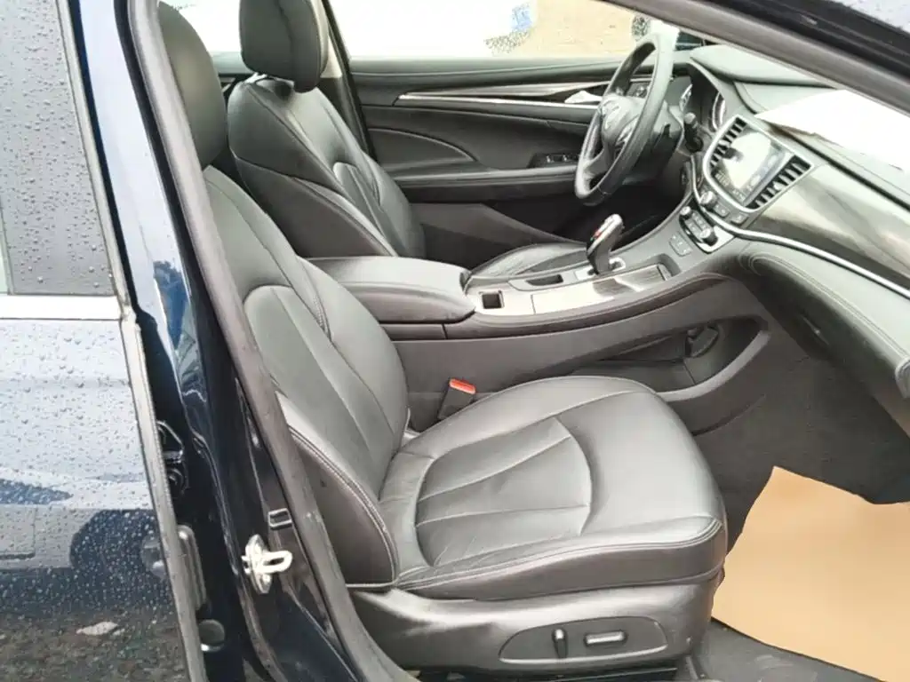 Buick LaCrosse — миниатюра 25