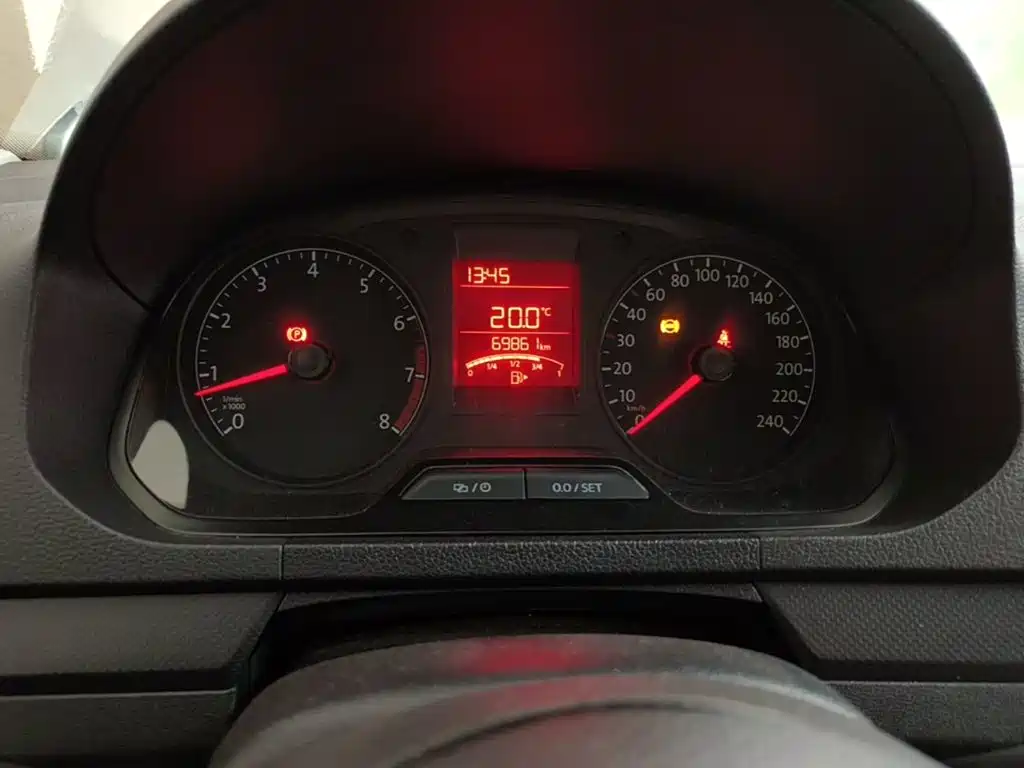 Volkswagen Jetta — миниатюра 12