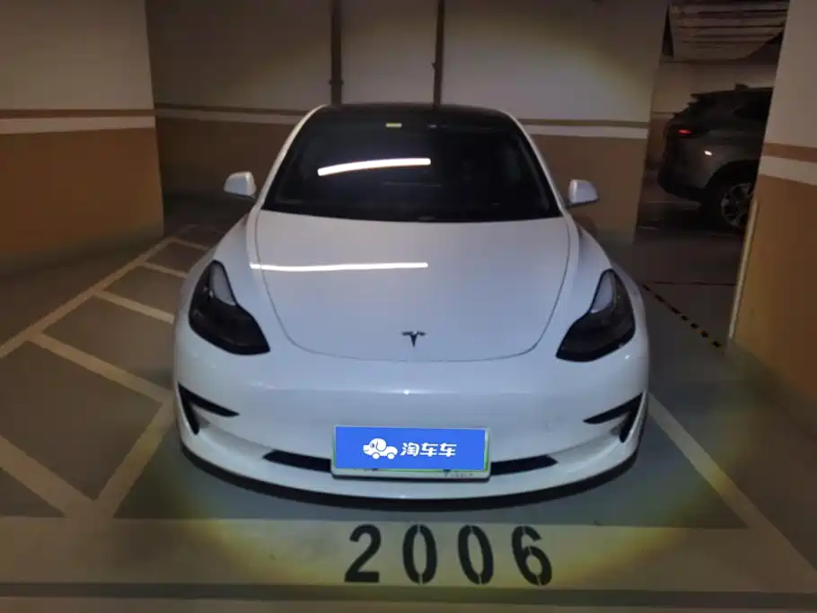 Tesla Model 3 — миниатюра 2