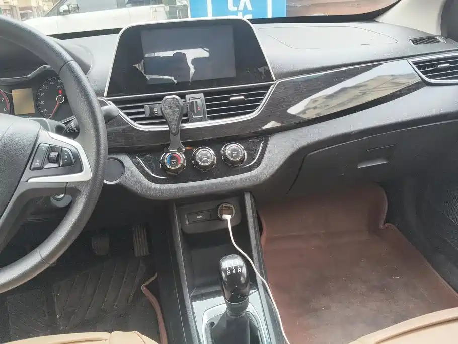 Baojun 310 — миниатюра 13