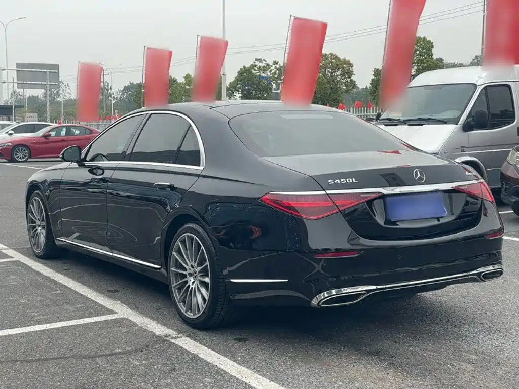 Mercedes-Benz S-Class — миниатюра 7