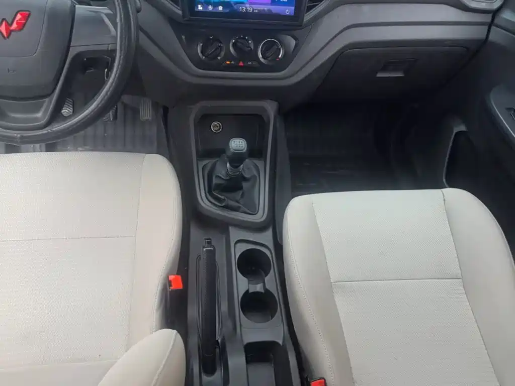 Wuling Hongguang V — миниатюра 14