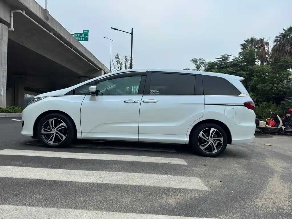 Honda Odyssey — миниатюра 8
