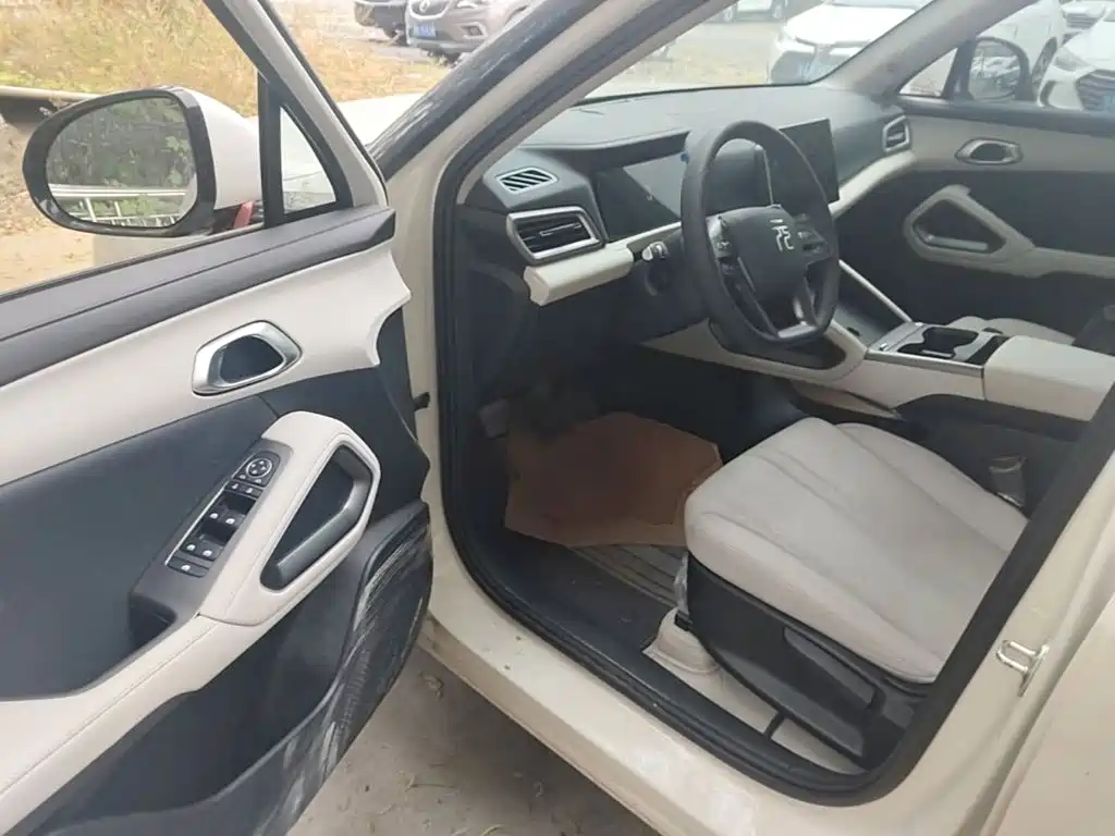 BYD Yuan UP — миниатюра 16